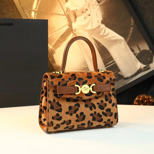 The Sloane No. 22 | Sculpted Stone-Grain Cowhide Crossbody 2026